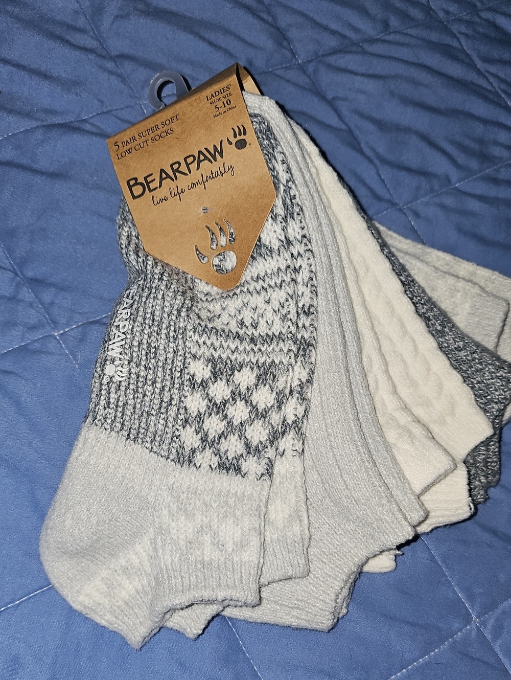 BearPaw Ladies 5-Pack Low Cut Socks in Gray and Cream